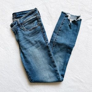 Abercrombie & Fitch Skinny Jeans Size 25/0 Regular Distressed Ankle Mid Rise